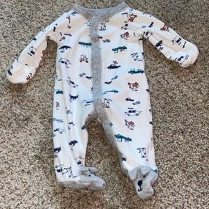 Caters preemie onesie with flipable mitts